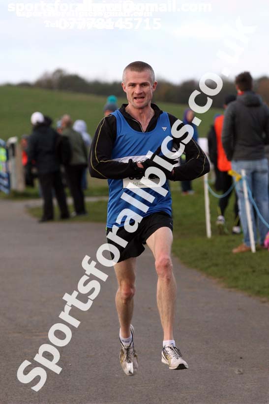Senior mens and womens Heaton Harriers Memorial 10k Road Race, Newcastle. Photo:  David T. Hewitson/Sports for All Pics